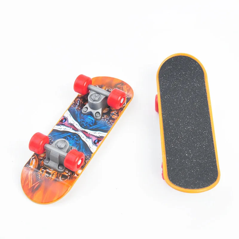 Mini Skateboard Training Toy for Birds | Bon Bon Bird Toys