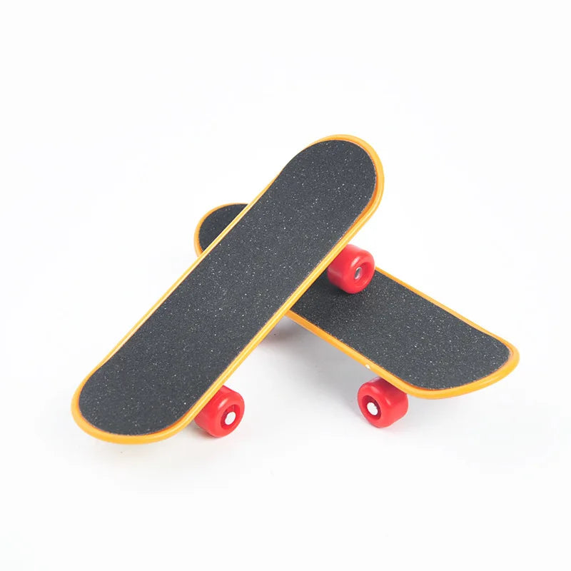 Mini Skateboard Training Toy for Birds | Bon Bon Bird Toys